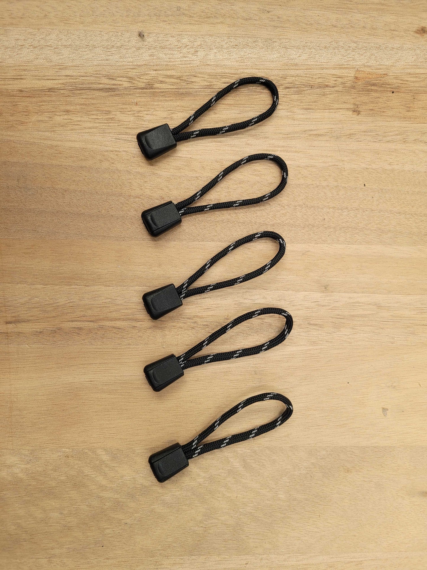 Reflective 550 Paracord Zipper Pulls – Pack of 5