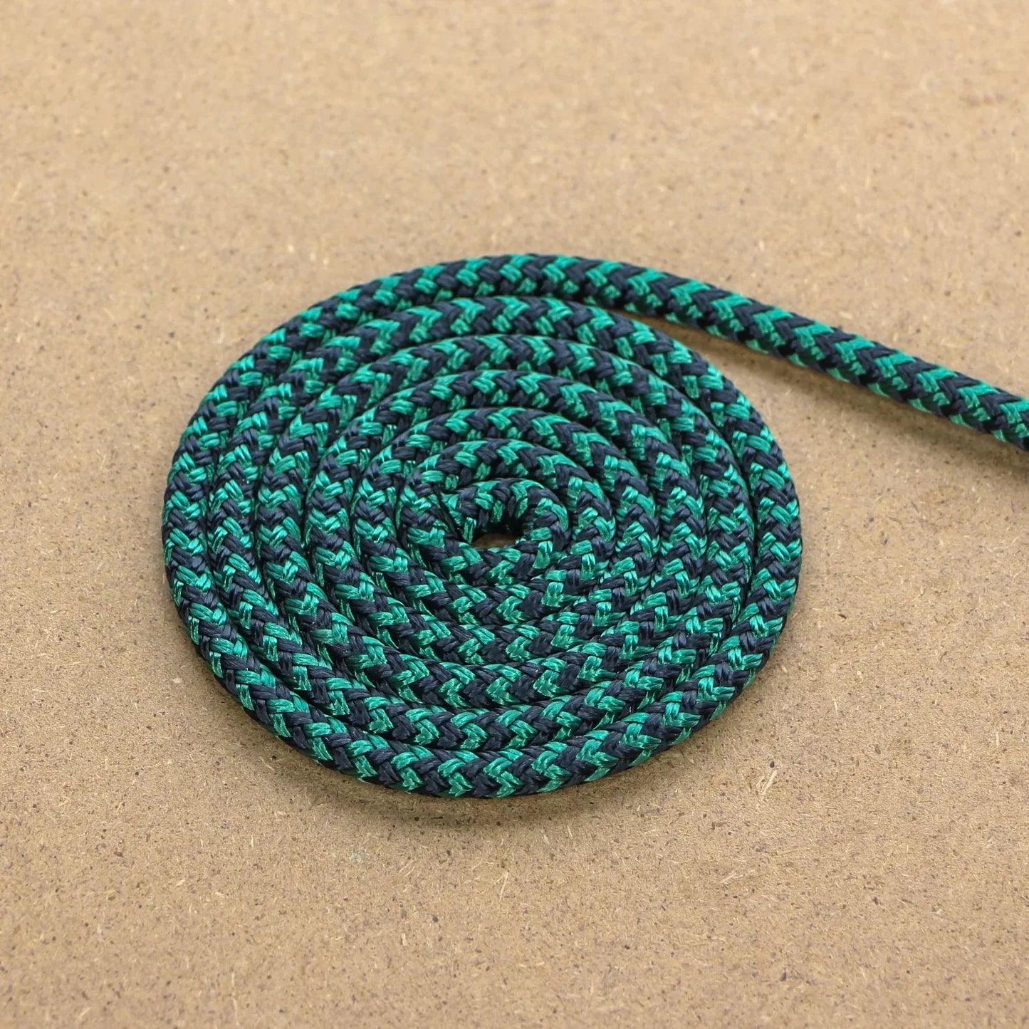 Zig Zag - Green-Black halter - 6mm * - Cams Cords