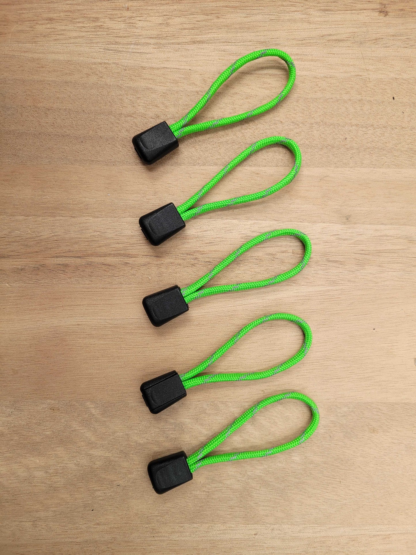Reflective 550 Paracord Zipper Pulls – Pack of 5